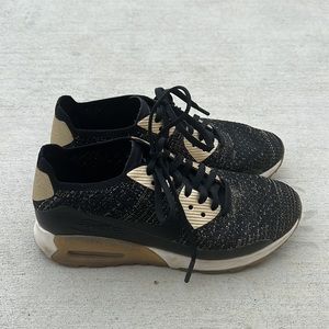 Nike Air Max Fly Knit with Gold Fleck